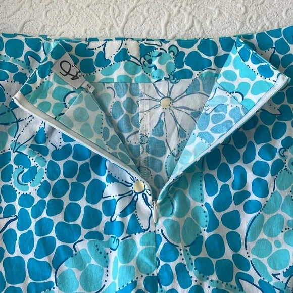 Lilly Pulitzer “Leopard Lounge” Skort Blue/White Size 2 Excellent Condition! - Picture 3 of 9